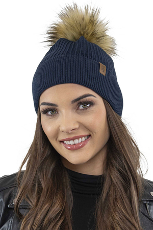 Vivisence Winter Bommelmütze für Damen Wintermütze mit Bommel Herbst aus Warmem Acrylgarn mit Antistatischer Wirkung Perfekte Passform für Kalte Wintertage Modell 7042, Dunkelblau