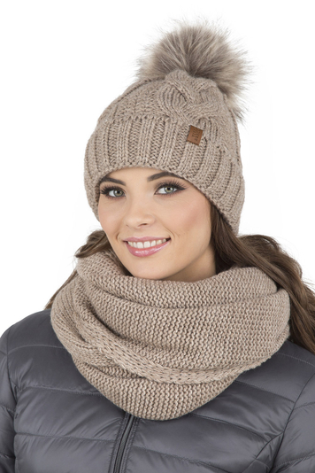 Vivisence Damen Bommelmütze und Schal Set Warm Kopfbedeckung und Halsbedeckung Für Herbst und Winter Warm Dick, Wintermütze mit Bommel, Winterset für Frauen, Hergestellt in Der EU, Beige