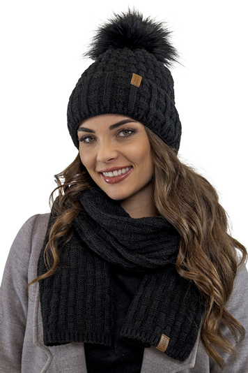 Vivisence Damen Bommelmütze und Schal Set Warm Kopfbedeckung und Halsbedeckung Für Herbst und Winter Warm Dick, Wintermütze mit Bommel, Winterset für Frauen, Hergestellt in EU, Schwarz