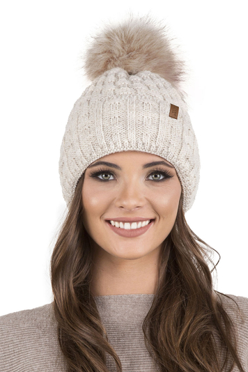 Vivisence Moderne Bommelmütze Für Damen Aus Warmem Garn Mit Aufgerolltem Design Innenfutter Aus Vlies Für Extra Wärme Ideal Für Kalte Wintertage Und Outdoor-Aktivitäten, Beige