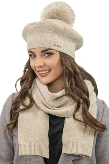 Vivisence Winter Baskenmütze mit Bommel für Damen Klassischem Herbst Frauen Mütze Schnitt Warmem Garn mit Wollezusatz Eleganter Wintermütze Ideal für Kalte Wintertage Modell 7035, Beige