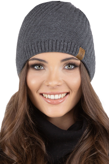 Vivisence Winter Mütze für Damen Beanie mit Verlängertem Schnitt aus Wärmendem Garn Herbst Gemütlich Ideal Für Kalte Wintertage Und Outdoor-Aktivitäten Modell 7017, Dunkelgrau