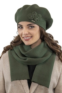 Vivisence Damen Mütze mit Schal Mit Blume Applikation Wärme An Wintertagen 7006, grün