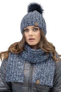 Vivisence Trendiges Damen Winterset Aus Weicher Mütze Mit Bommel Und Langer Schal Aus Zweifarbigem Garn Mit Antistatischem Futter Für Optimalen Schutz Vor Kälte Ideal Für Wintertage, dunkelblau