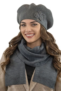 Vivisence Damen Mütze mit Schal Mit Blume Applikation Wärme An Wintertagen 7006, dunkelgrau