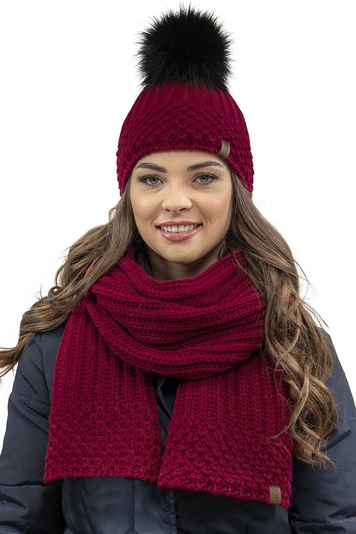 Vivisence Wintermütze mit Bommel Damen Warmes Ideal Für Kalte Wintertage 7016, weinrot