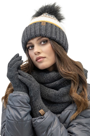 Vivisence Damen Winter-Set Warme Mütze Mit Nachhaltigem Bommel, Loop-Schal Zum Doppelt Wickeln Und 5-Finger-Handschuhe Mit Strickbündchen Für Frauen Perfekt Für Kalte Tage Und Outdoor-Aktivitäten, dunkelgrau
