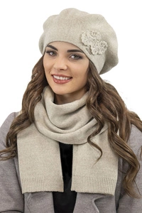 Vivisence Damen Mütze mit Schal Mit Blume Applikation Wärme An Wintertagen 7006, beige