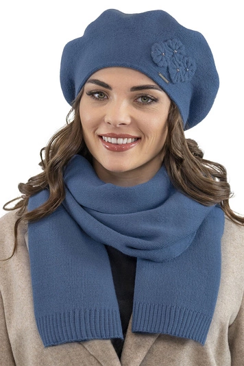Vivisence Damen Mütze mit Schal Mit Blume Applikation Wärme An Wintertagen 7006, blau